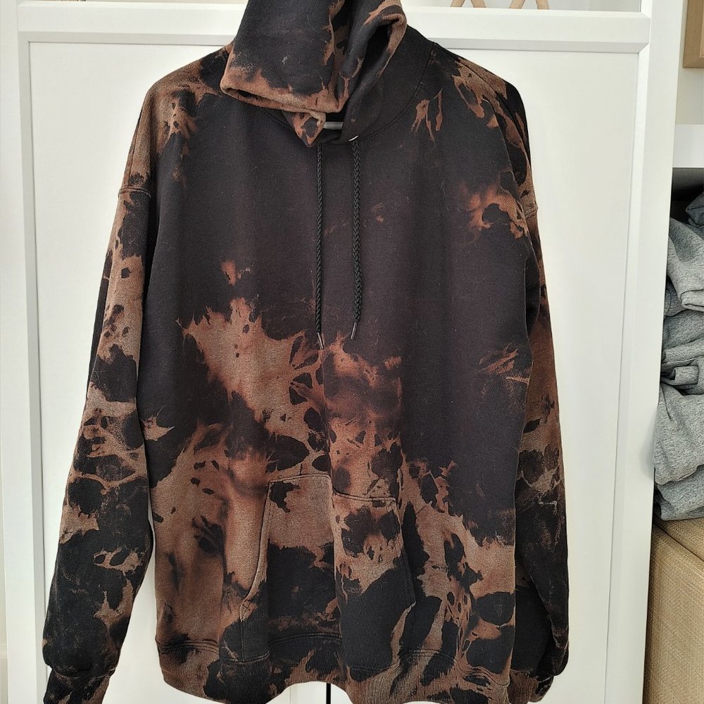 Hanes Black and Brown Tie-Dye Hoodie